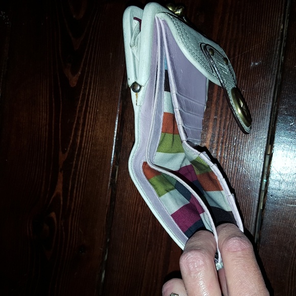 SOLD! Coach Vachetta Leather Kiss Lock Wallet 65th - Picture 5 of 5